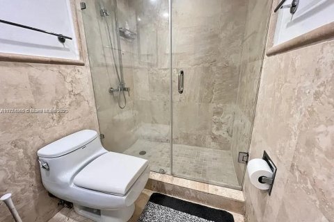 Condo in Hallandale Beach, Florida, 1 bedroom  № 2028852 - photo 8