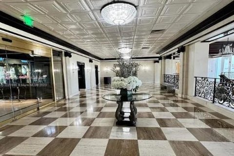 Condo in Hallandale Beach, Florida, 1 bedroom  № 2028852 - photo 20