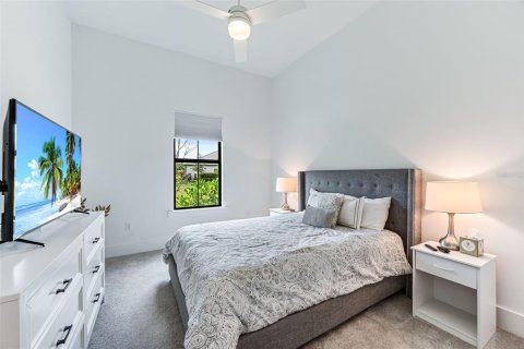 Villa ou maison à vendre à Estero, Floride: 5 chambres, 407.75 m2 № 1565039 - photo 19