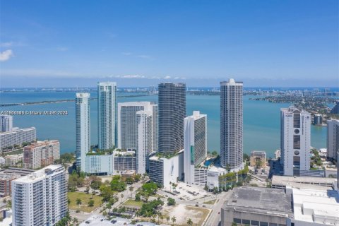 Condo in Miami, Florida, 2 bedrooms  № 1953208 - photo 25