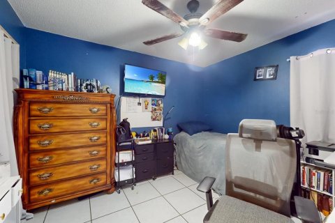 House in Kissimmee, Florida 3 bedrooms, 101.26 sq.m. № 2393867 - photo 23