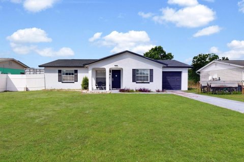 House in Kissimmee, Florida 3 bedrooms, 101.26 sq.m. № 2393867 - photo 2