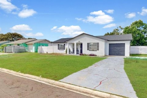 House in Kissimmee, Florida 3 bedrooms, 101.26 sq.m. № 2393867 - photo 3