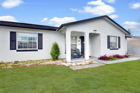 House in Kissimmee, Florida 3 bedrooms, 101.26 sq.m. № 2393867 - photo 4