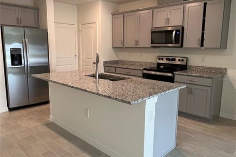 Townhouse in Davenport, Florida 3 bedrooms, 131.74 sq.m. № 1844553 - photo 5