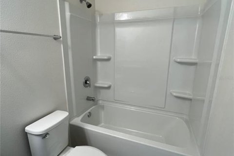 Townhouse in Davenport, Florida 3 bedrooms, 131.74 sq.m. № 1844553 - photo 20