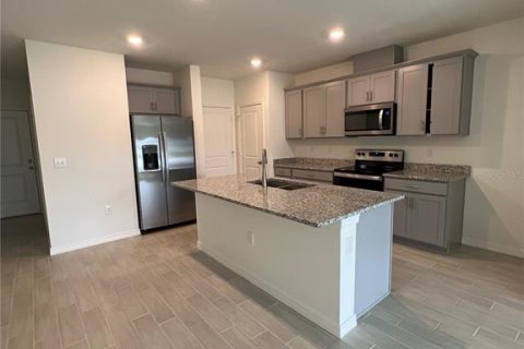 Townhouse in Davenport, Florida 3 bedrooms, 131.74 sq.m. № 1844553 - photo 7