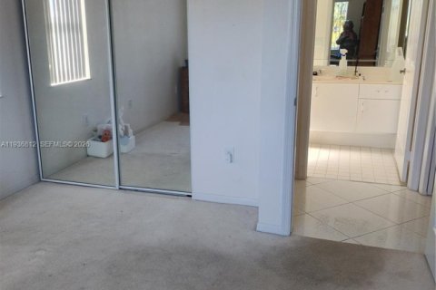 Copropriété à vendre à Tamarac, Floride: 2 chambres, 164.62 m2 № 1995660 - photo 7