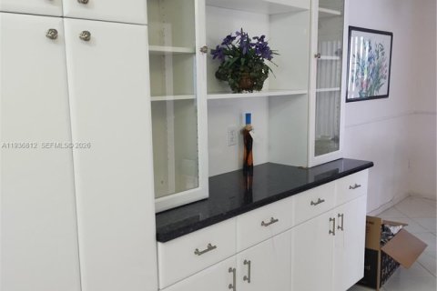 Copropriété à vendre à Tamarac, Floride: 2 chambres, 164.62 m2 № 1995660 - photo 6