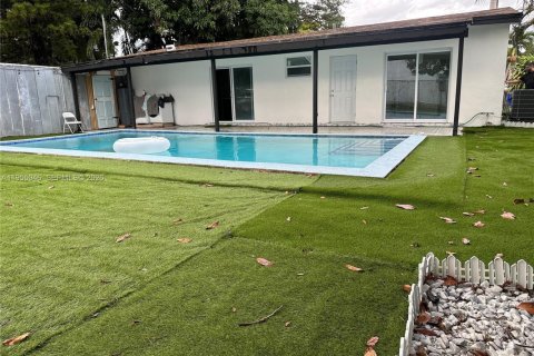 Casa en alquiler en Hollywood, Florida, 3 dormitorios, 122.17 m2 № 2011913 - foto 13