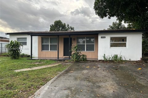 Casa en Hollywood, Florida 3 dormitorios, 122.17 m2 № 2011913