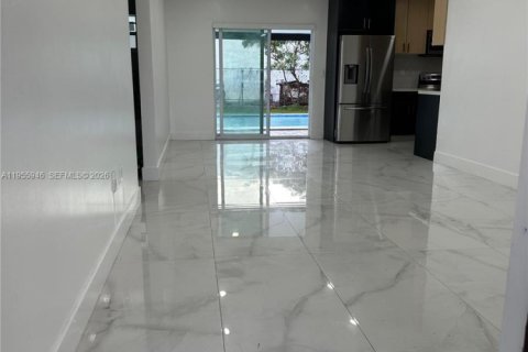 Casa en alquiler en Hollywood, Florida, 3 dormitorios, 122.17 m2 № 2011913 - foto 3
