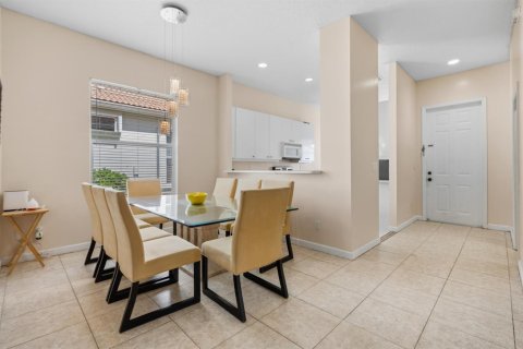 House in Port St. Lucie, Florida 3 bedrooms, 131.09 sq.m. № 2423489 - photo 26