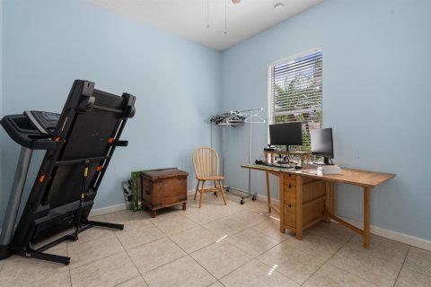 House in Port St. Lucie, Florida 3 bedrooms, 131.09 sq.m. № 2423489 - photo 23