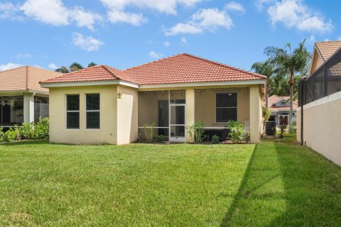 House in Port St. Lucie, Florida 3 bedrooms, 131.09 sq.m. № 2423489 - photo 15