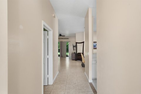 House in Port St. Lucie, Florida 3 bedrooms, 131.09 sq.m. № 2423489 - photo 24
