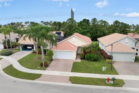 House in Port St. Lucie, Florida 3 bedrooms, 131.09 sq.m. № 2423489