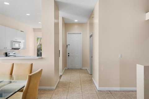 House in Port St. Lucie, Florida 3 bedrooms, 131.09 sq.m. № 2423489 - photo 25