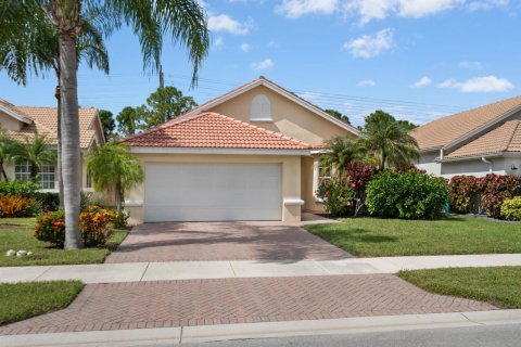 House in Port St. Lucie, Florida 3 bedrooms, 131.09 sq.m. № 2423489 - photo 12