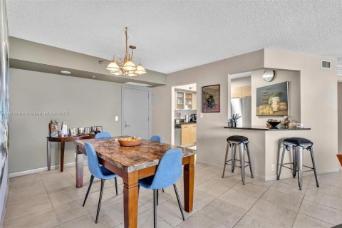 Condo in Aventura, Florida, 1 bedroom  № 1684279 - photo 6