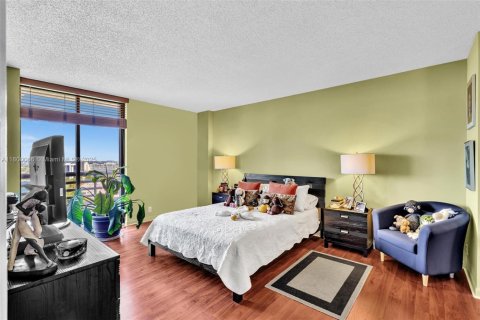Condo in Aventura, Florida, 1 bedroom  № 1684279 - photo 30