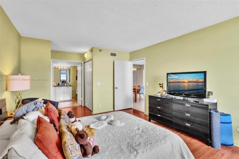 Condo in Aventura, Florida, 1 bedroom  № 1684279 - photo 24