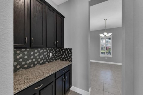 House in Orlando, Florida 6 bedrooms, 503.81 sq.m. № 1716784 - photo 13