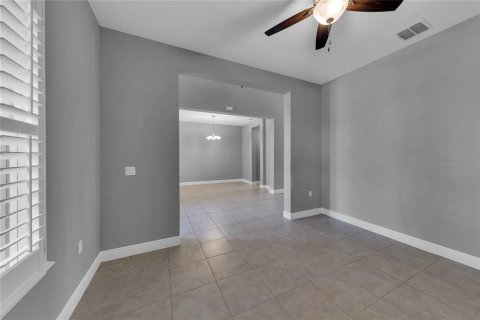 House in Orlando, Florida 6 bedrooms, 503.81 sq.m. № 1716784 - photo 18