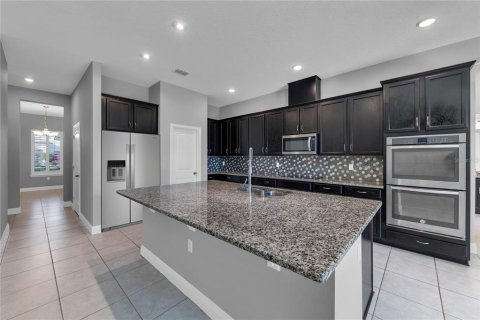House in Orlando, Florida 6 bedrooms, 503.81 sq.m. № 1716784 - photo 27
