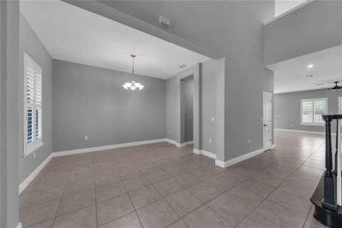 House in Orlando, Florida 6 bedrooms, 503.81 sq.m. № 1716784 - photo 12