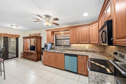 House in Delray Beach, Florida 2 bedrooms, 128.95 sq.m. № 2182980 - photo 12