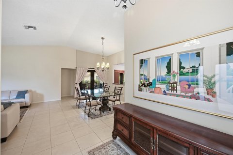 House in Delray Beach, Florida 2 bedrooms, 128.95 sq.m. № 2182980 - photo 4