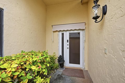 House in Delray Beach, Florida 2 bedrooms, 128.95 sq.m. № 2182980 - photo 3