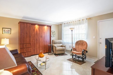 Condominio en venta en Miami, Florida, 1 dormitorio, 63.92 m2 № 2146187 - foto 4
