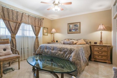 Condominio en venta en Miami, Florida, 1 dormitorio, 63.92 m2 № 2146187 - foto 5