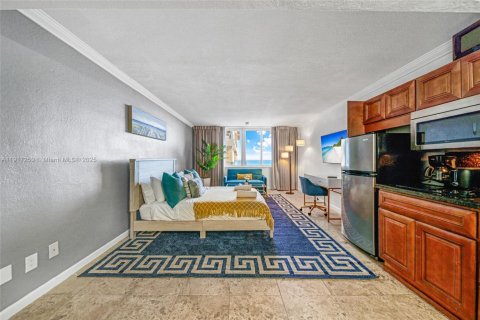 Condo in Sunny Isles Beach, Florida, 1 bedroom  № 1972086 - photo 3