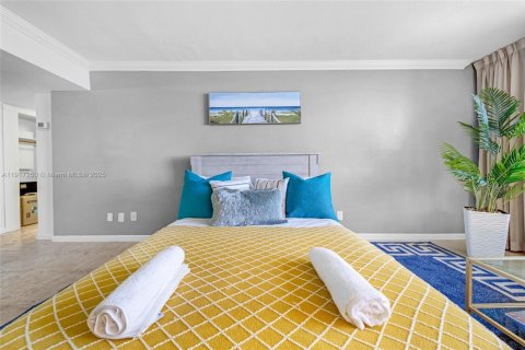 Condo in Sunny Isles Beach, Florida, 1 bedroom  № 1972086 - photo 10