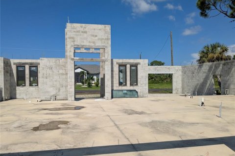 Villa ou maison à vendre à Rotonda, Floride: 4 chambres, 231.05 m2 № 1906344 - photo 9
