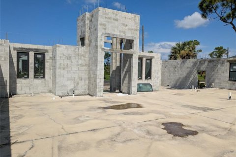Villa ou maison à vendre à Rotonda, Floride: 4 chambres, 231.05 m2 № 1906344 - photo 4