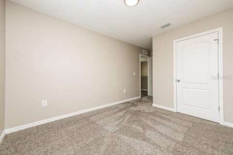 Villa ou maison à louer à Riverview, Floride: 4 chambres, 193.79 m2 № 2100385 - photo 14