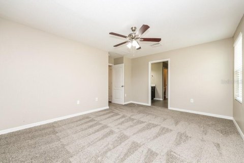 Villa ou maison à louer à Riverview, Floride: 4 chambres, 193.79 m2 № 2100385 - photo 9