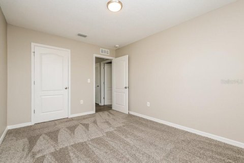 Villa ou maison à louer à Riverview, Floride: 4 chambres, 193.79 m2 № 2100385 - photo 12