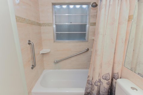 Купить кондоминиум в Уэст-Палм-Бич, Флорида 3 комнаты, 63.55м2, № 2084114 - фото 8