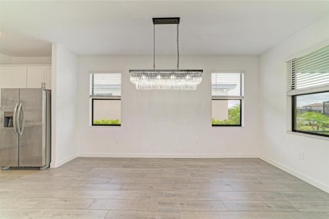 House in Bradenton, Florida 3 bedrooms, 204.57 sq.m. № 2211330 - photo 17