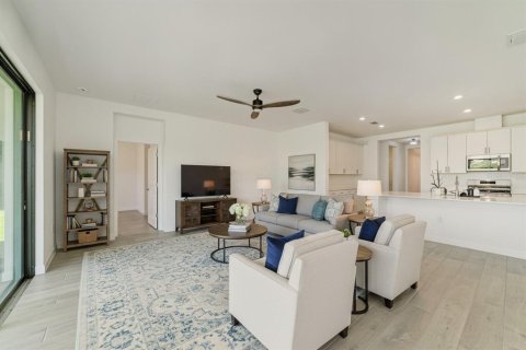 House in Bradenton, Florida 3 bedrooms, 204.57 sq.m. № 2211330 - photo 19