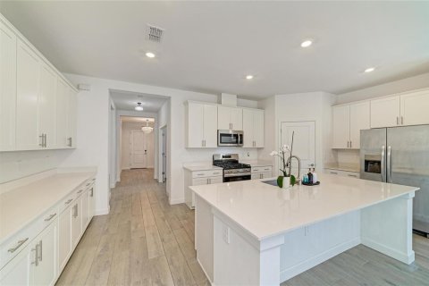 House in Bradenton, Florida 3 bedrooms, 204.57 sq.m. № 2211330 - photo 9