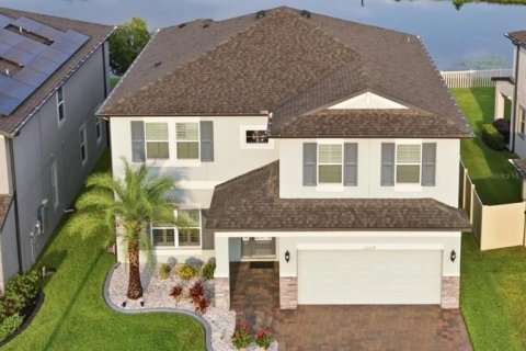 House in Land O' Lakes, Florida 5 bedrooms, 308.06 sq.m. № 2308493