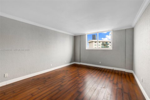 Купить кондоминиум в Санни-Айлс-Бич, Флорида 2 спальни, 141.68м2, № 2362987 - фото 21