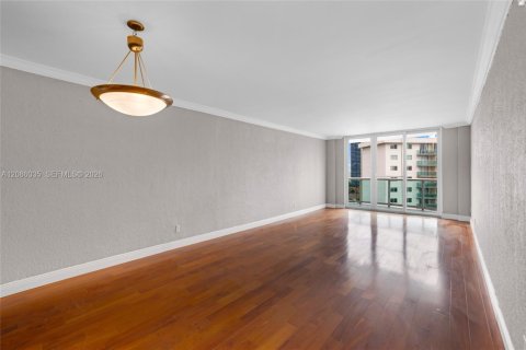 Купить кондоминиум в Санни-Айлс-Бич, Флорида 2 спальни, 141.68м2, № 2362987 - фото 2