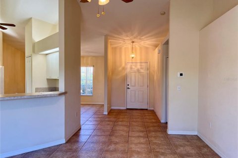Appartement à louer à Port Charlotte, Floride: 2 chambres, 104.7 m2 № 2092981 - photo 3